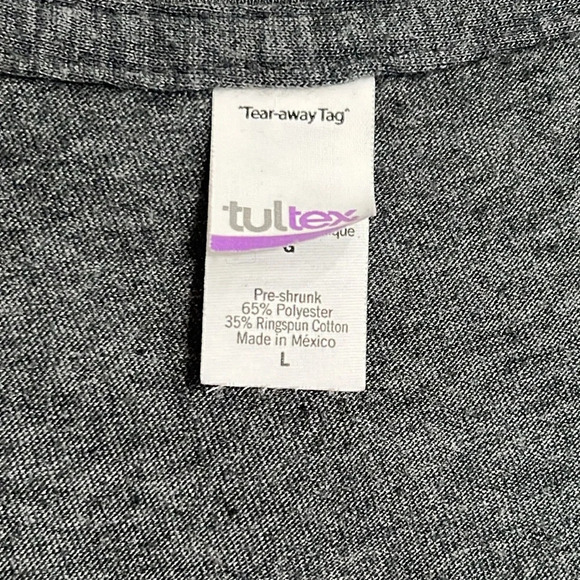 Graphic tee - Size Large- Gray. BAE - Best Auntie Ever - Picture 3 of 3